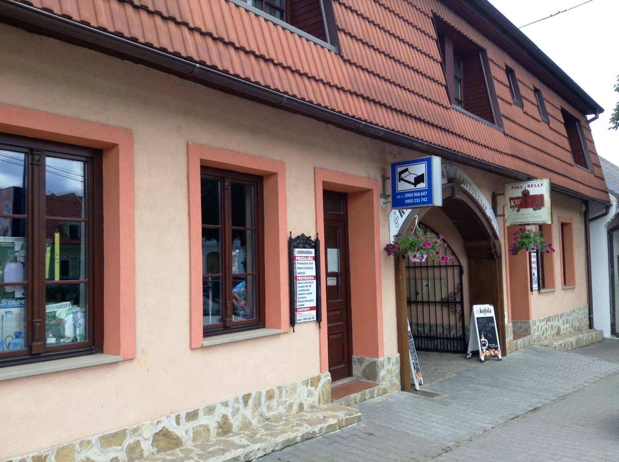 Ubytovanie Anka Sucanska Cachtice Exterior photo
